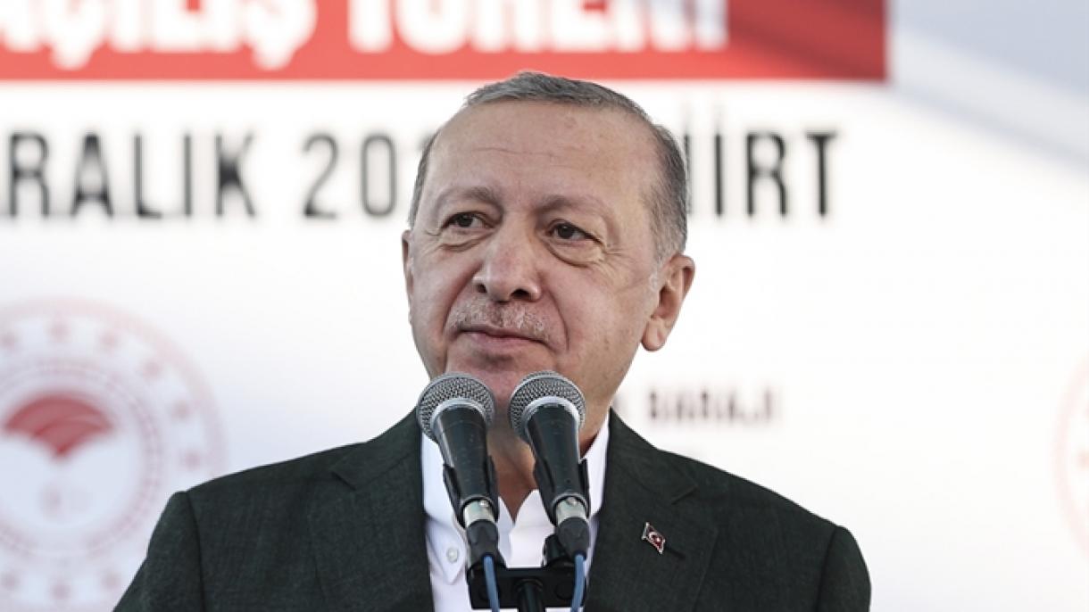 اردوغان گفت: در واقع آزادی سیاسی و آزادی اقتصادی، دو روی یک سکه هستند