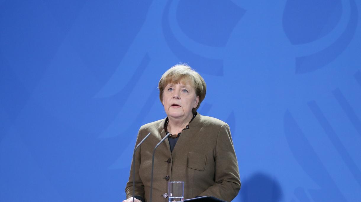 Merkel visitará Turquia em fevereiro para tratar sobre luta contra o terrorismo e economia