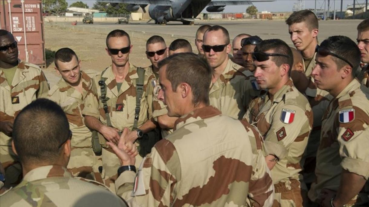 Франция затвори последната си военна база в Мали