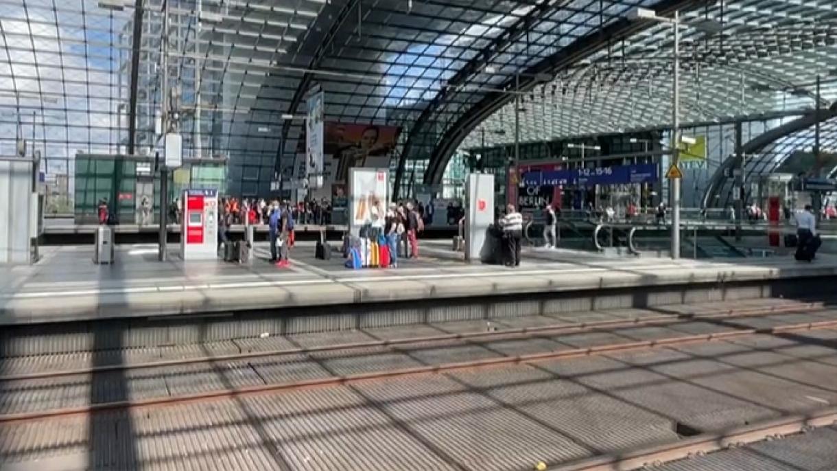 اعتصاب کارکنان قطارهای باری و مسافری در آلمان