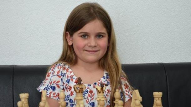 Campeona de 8 años en el ajedrez es de Turquía