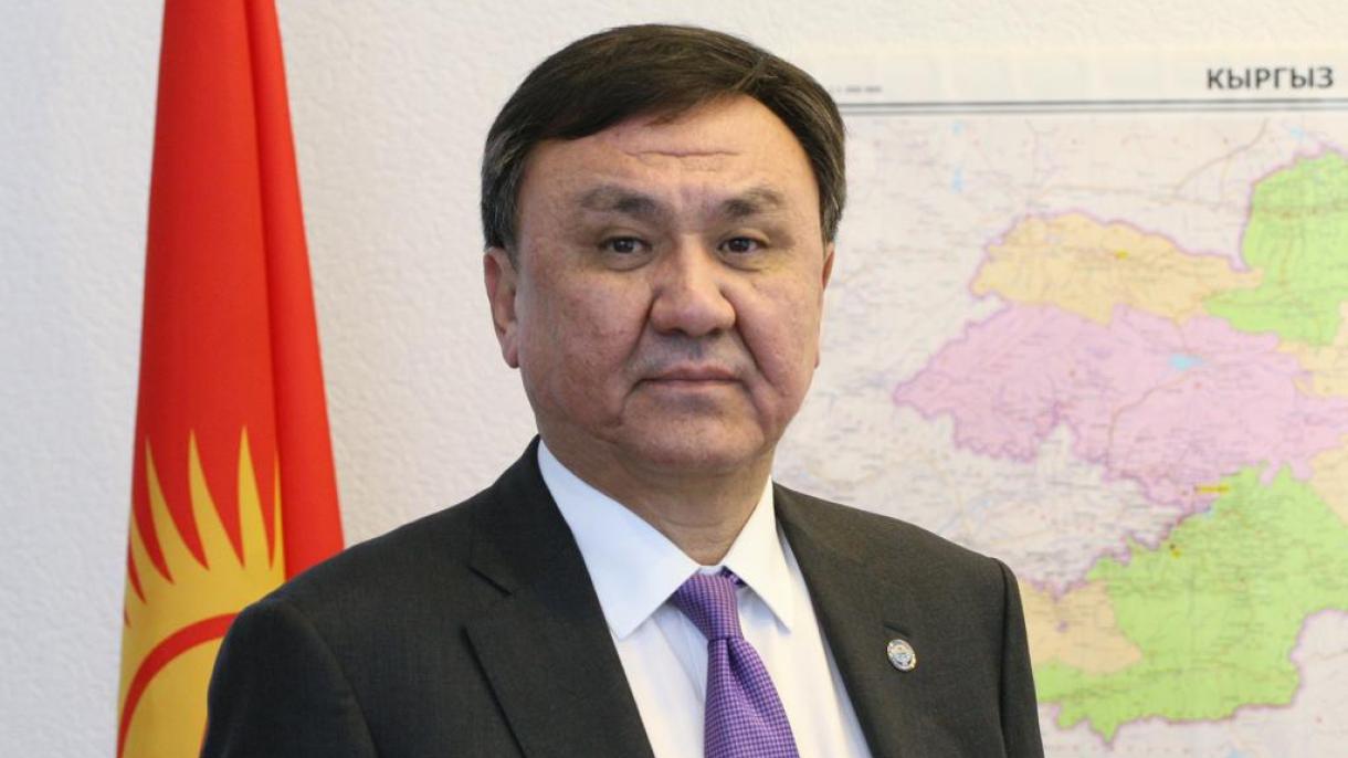 Элчи К.Өмүралиев кыргызстандыктарды Эгемендүүлүк күнү менен куттуктады