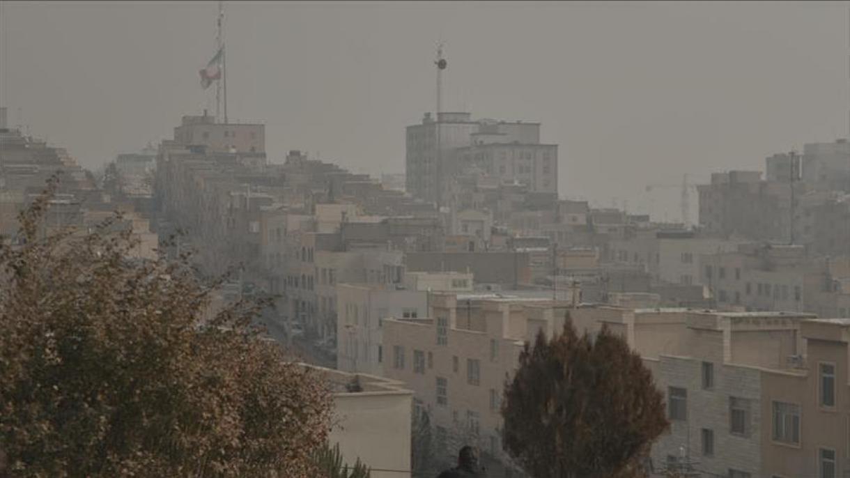 میزان گردوغبار در دو شهر ایران به 5 برابر حد مجاز رسید