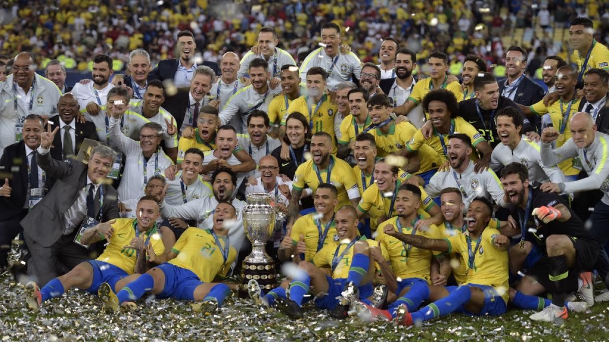 Brasil se corona campeón de la Copa América al vencer a Perú 3-1