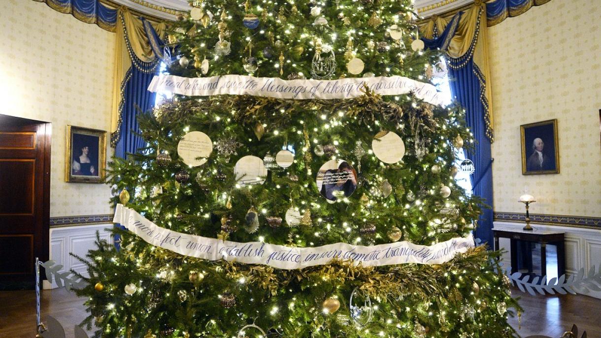 A Fehér Házban már feldíszítették a karácsonyfákat