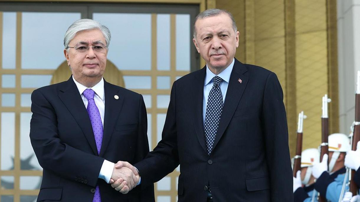 埃尔多安与哈萨克斯坦总统举行电话会晤