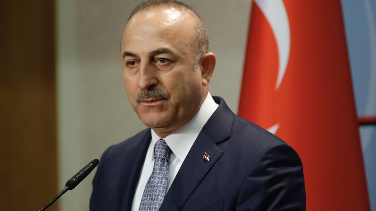 Çavuşoglu: "A Turquia é a favor da cooperação no Mediterrâneo Oriental"