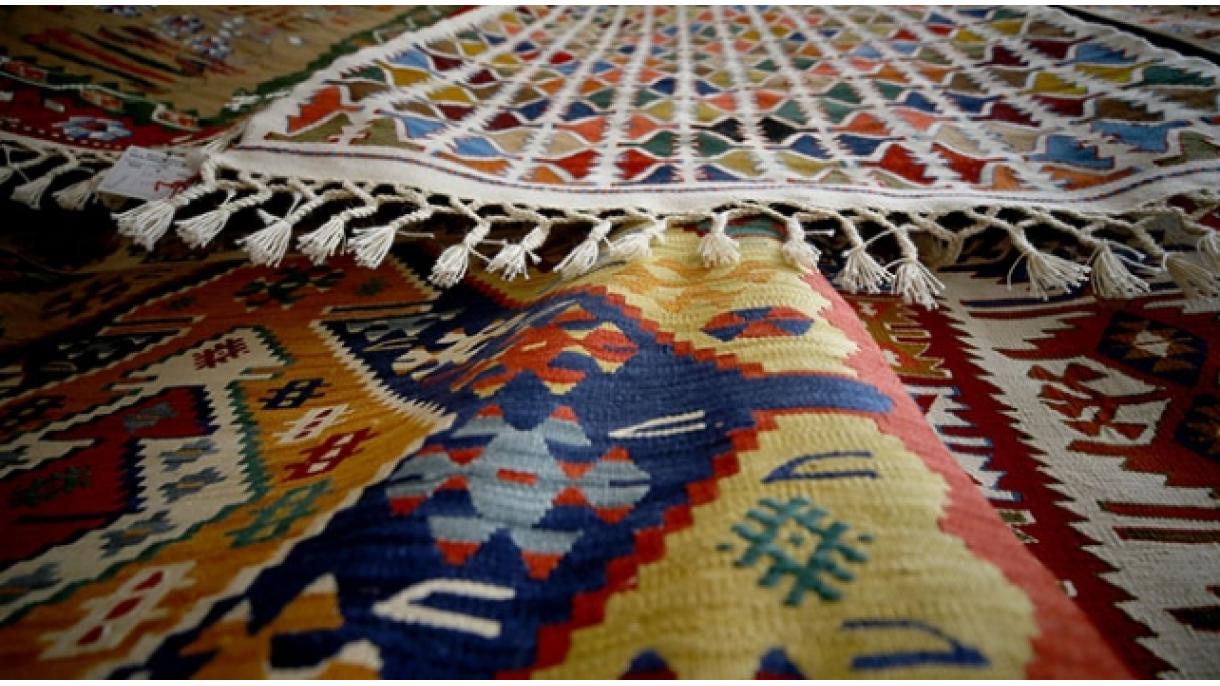 Las carpetas Bayat, sustentos de vida del pueblo de la región Bayat en  Afyonkarahisar