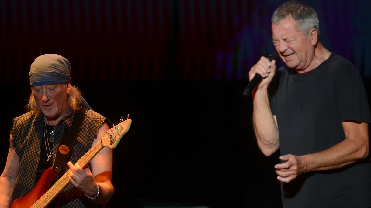 Deep Purple va urca pe scenă alături de fostul său solist și basist Glenn Hughes