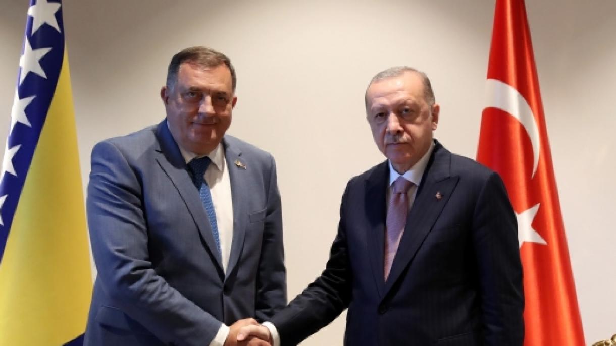 Bosna-Hersek Devlet Baskanligi Konseyi uyeleri-Erdogan.jpg