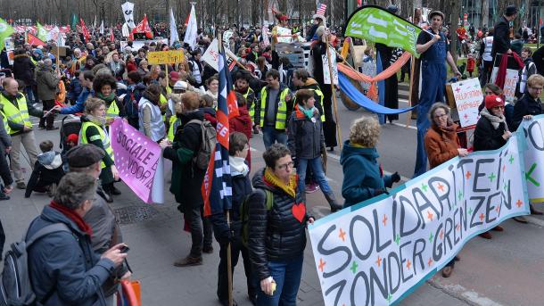 Políticas de austeridad desatan manifestaciones en Bélgica