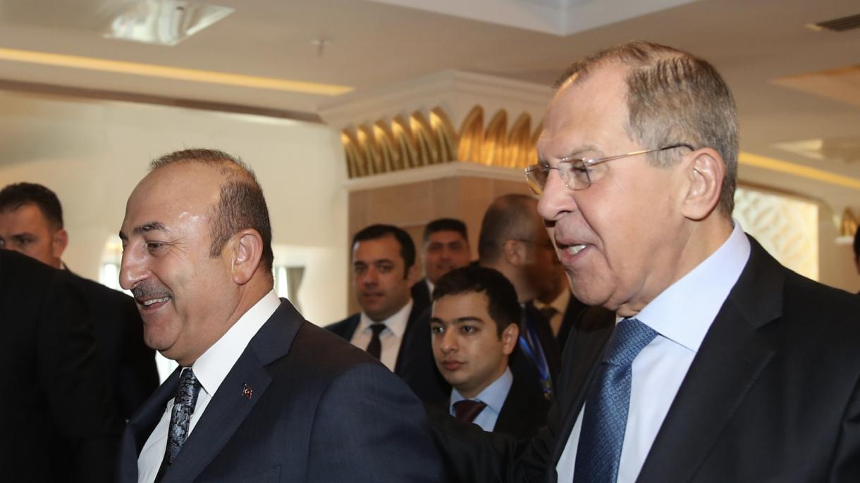 Çavusoglu e Lavrov vão reunir-se em Antalya na reunião do grupo de planeamento estratégico