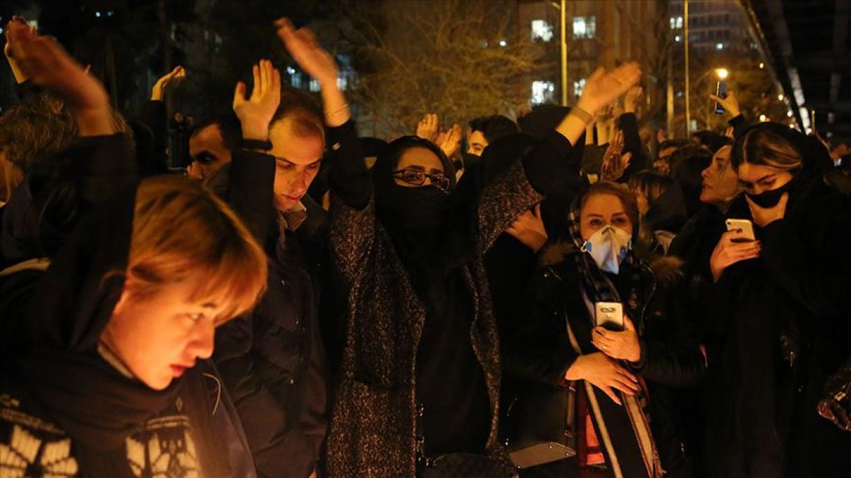 ایران : رہبراعلی کے خلاف مظاہرہ، پولیس کی سخت مداخلت