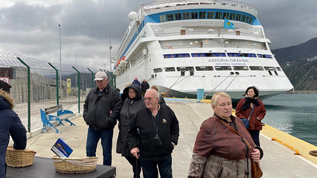 amasra rus turistler1.jpg