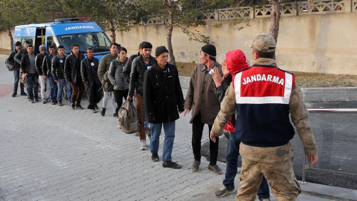 37 مهاجر غیرقانونی در سواحل بالیکسیر ترکیه نجات یافتند