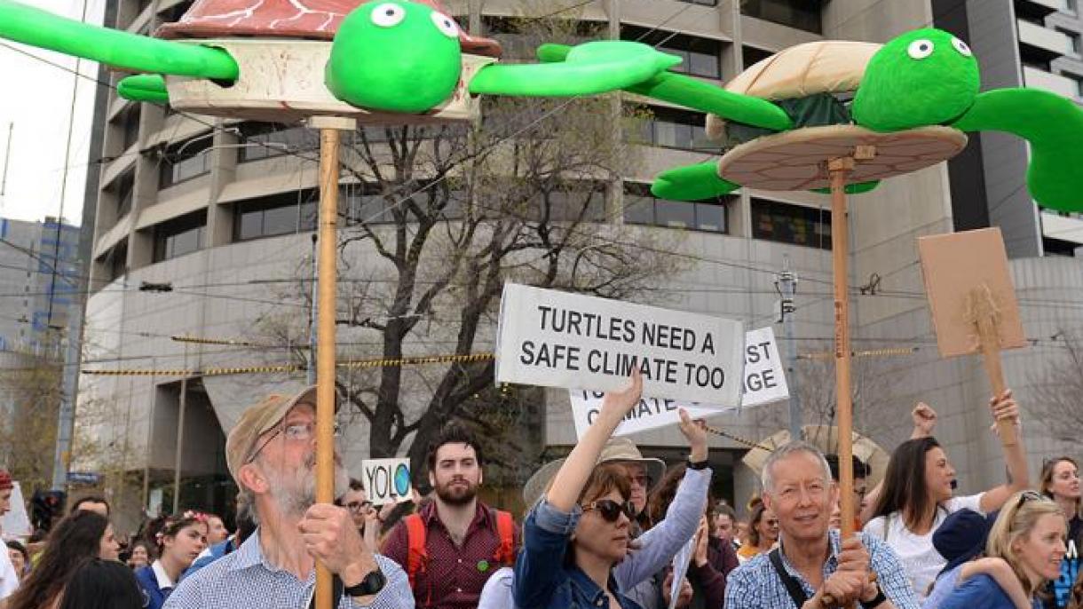 Százezrek vonultak utcára Ausztráliában a klímavédelem jegyében