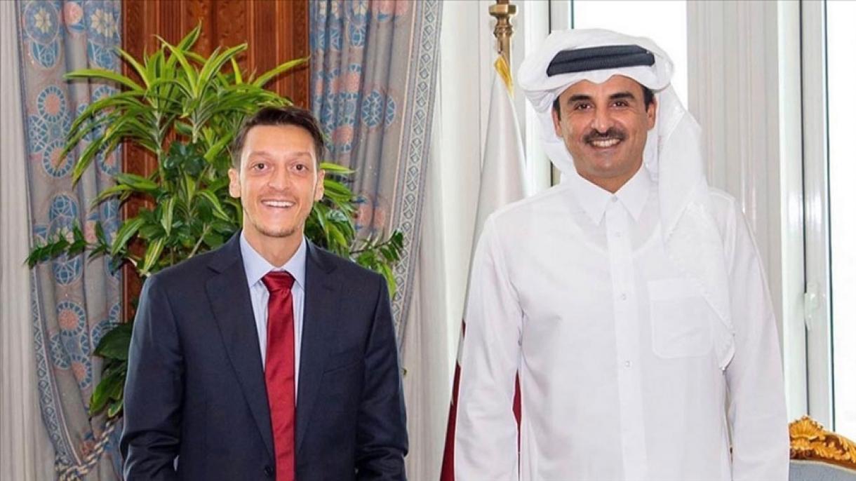 Qatar amiri Al Sani turk futbolchi Mesut O’zilni qabul qildi