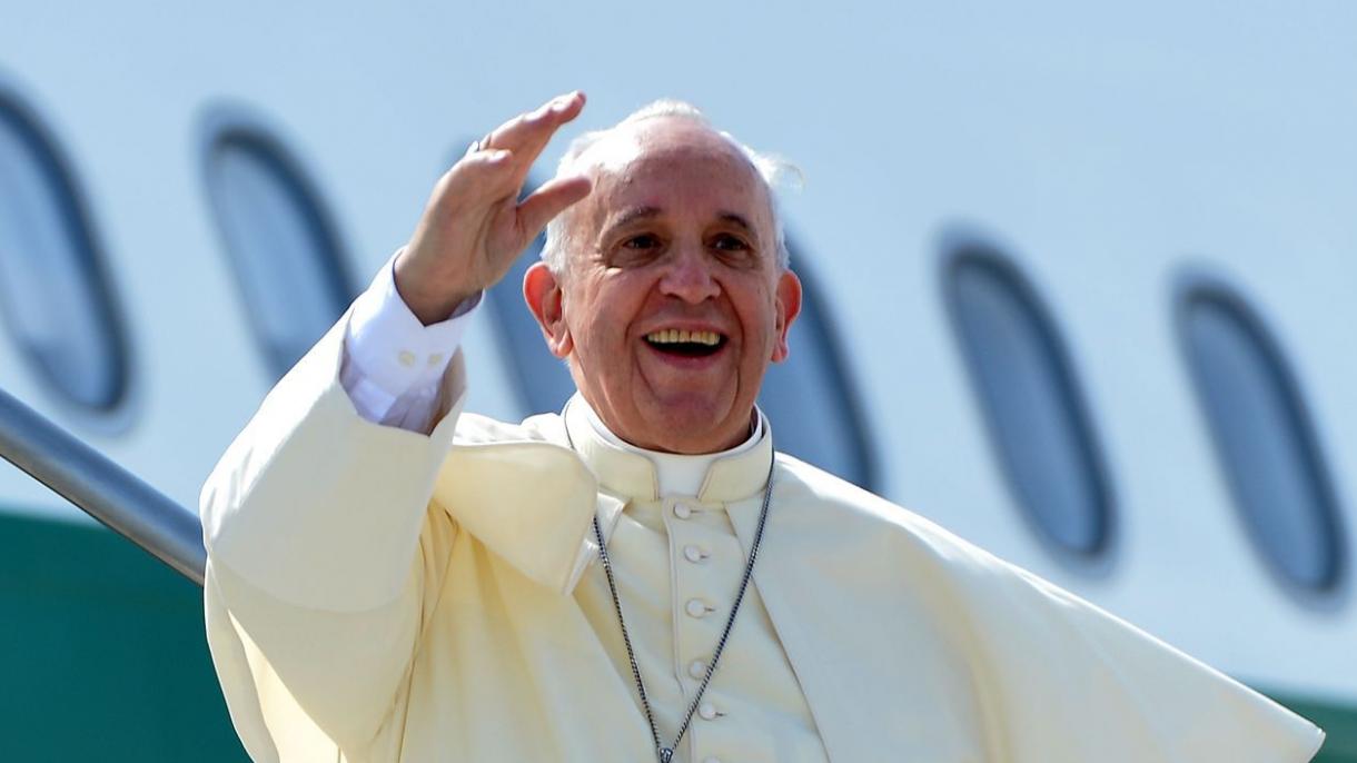 Papa Francesco è arrivato in Myanmar