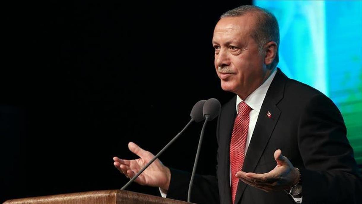 رجب طیب اردوغان، رئیس جمهور تورکیه  درهمایش بین‌المللی"تی‌‌.آر‌‌.تی ورلد"