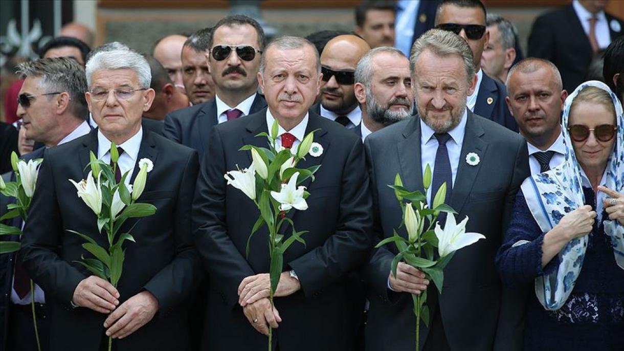 Президент Р. Т. Эрдоган твиттер эсебинен Сребреница геноциди тууарлуу маалымат берди