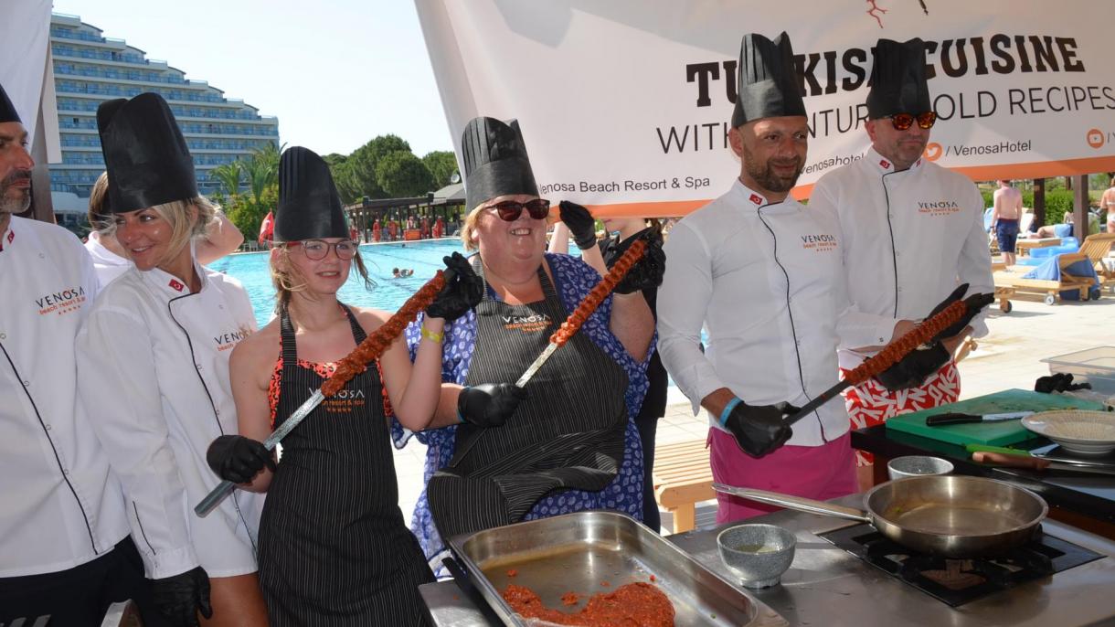turistlr turk yemekleri mutfağı.jpg