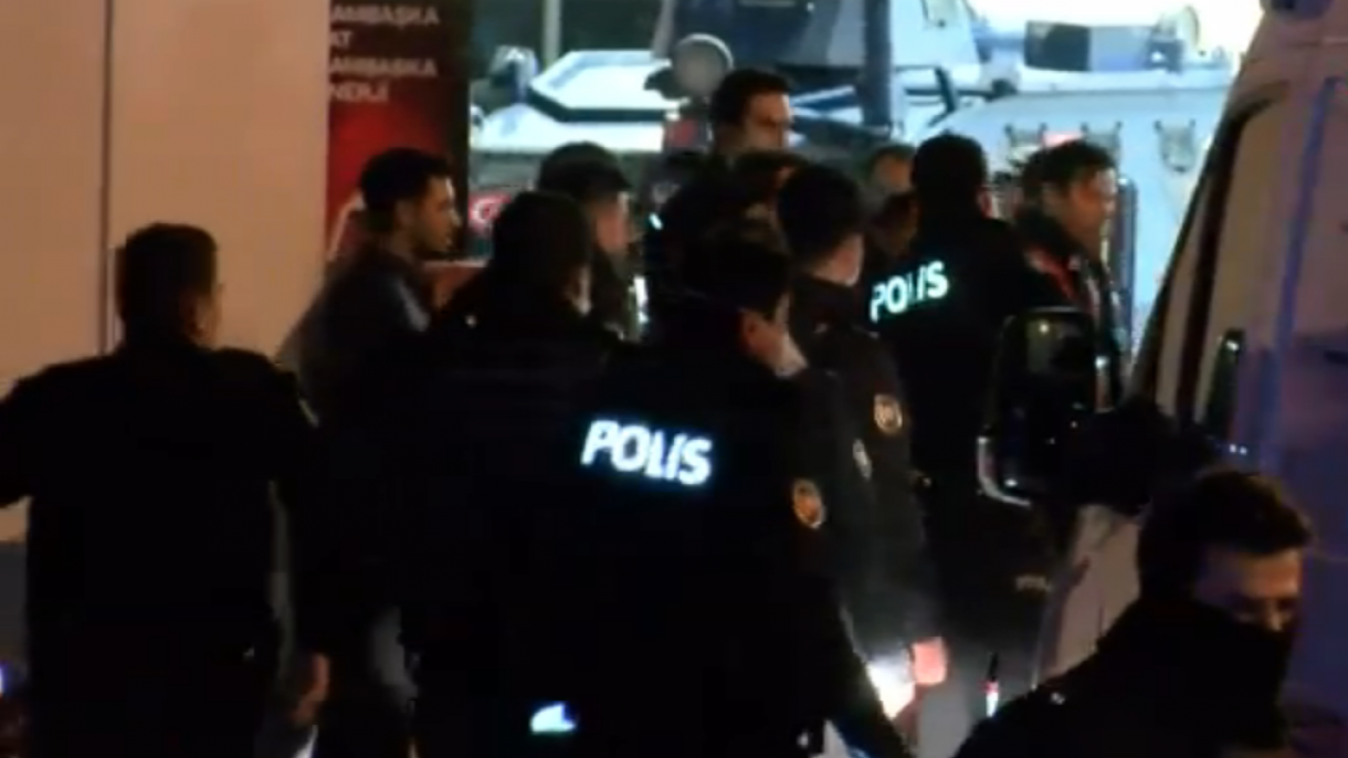 په استانبول کې پر پولیسو وسله وال برید شوی.