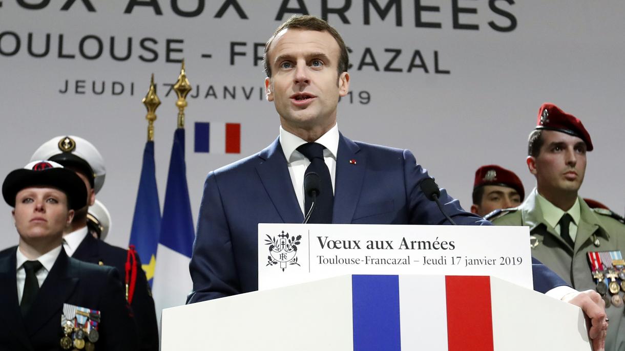 فرانسه جمهوررئیسی: حربی لری میز عراق و سوریه دن چیقمَیدی