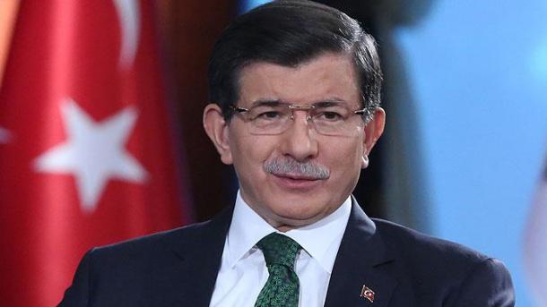 Davutoğlu miniszterelnök Tuskkal és Junckerrel találkozik