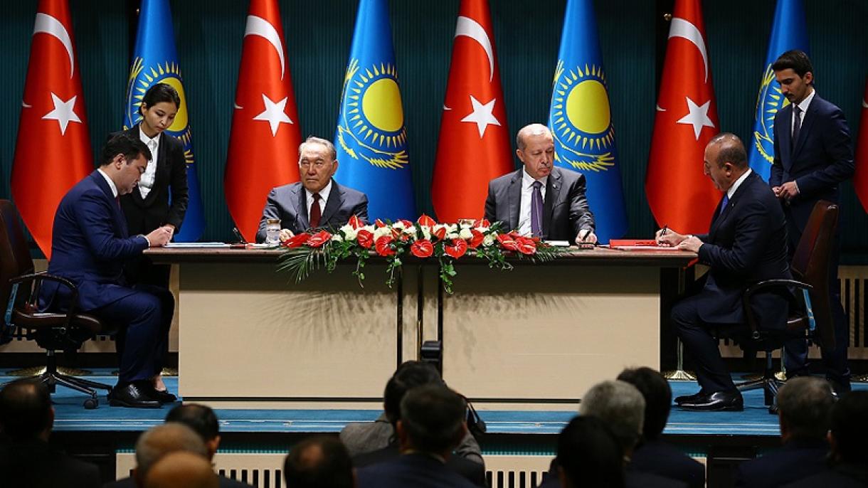 Turquía y Kazajistán firman cinco acuerdos intergubernamentales