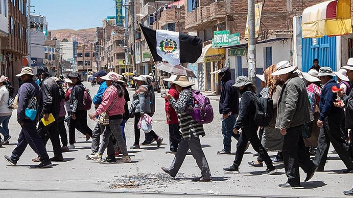 تظاهرات ضد دولتی در پرو ادامه دارد