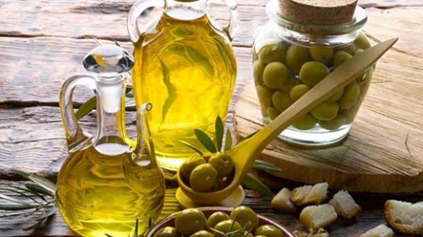 Olio d'oliva, per produzione 2016 vista picchiata, -50%