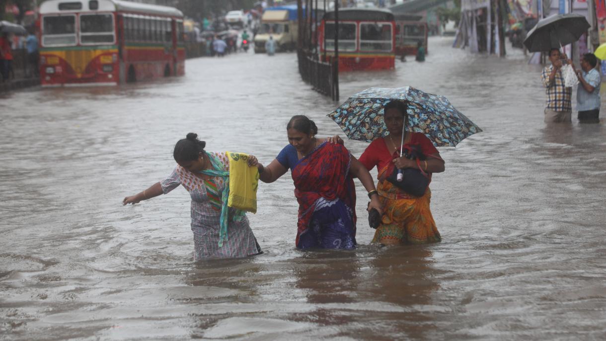 Inundações deixam vários mortos no estado de Assam na Índia
