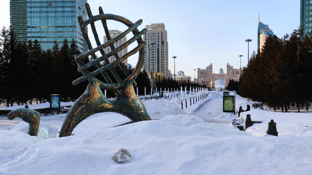 哈萨克斯坦遭暴风雪侵袭