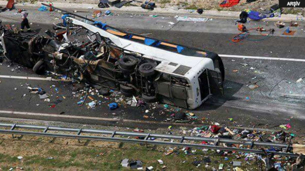 Dezenas de mortos em acidente de ônibus no México