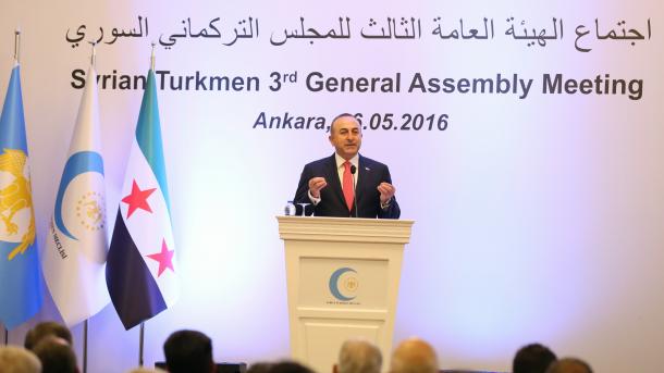 Ο Τσαβούσογλου στη Βουλή των Τουρκομάνων της Συρίας