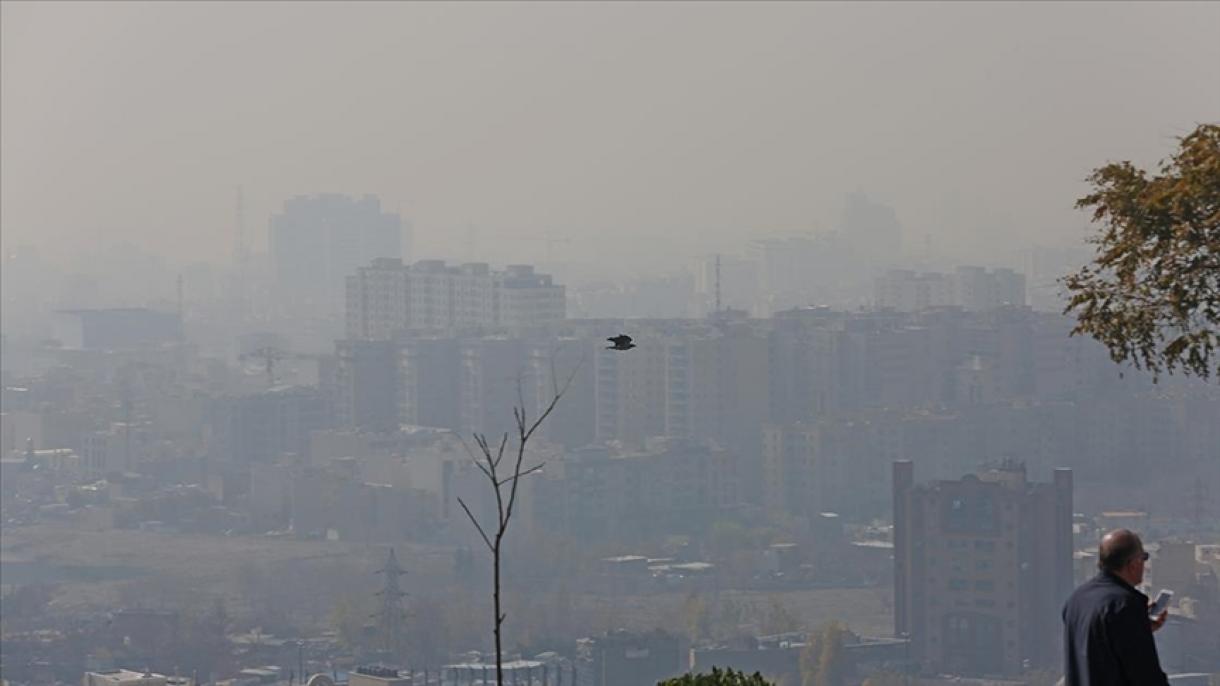 به علت آلودگی هوای تهران و البرز، مدارس غیرحضوری شدند