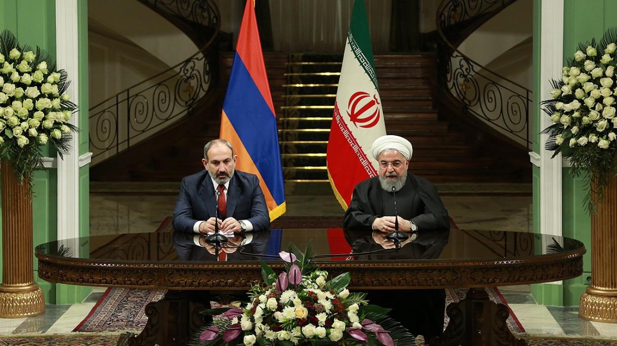 İran prezidenti Həsən Ruhani Paşinyan ilə görüşüb