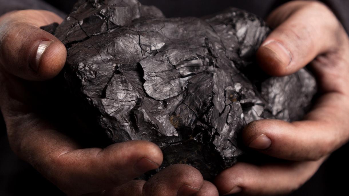 Izmirde 250 million tonna kömür ätiýajy tapyldy