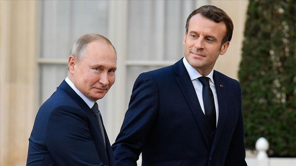 Россиянын президенти Путин менен Франциянын президенти Ливия тууралуу сүйлөшөт