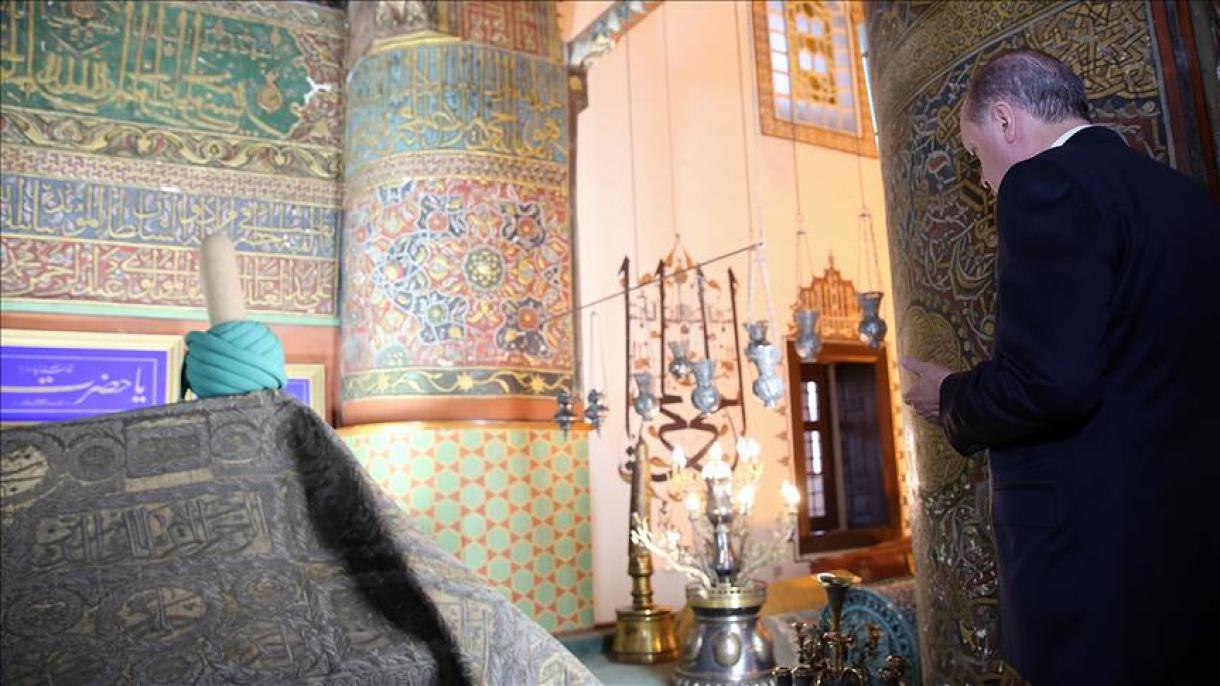 زیارت آرامگاه مولانا در قونیه توسط اردوغان