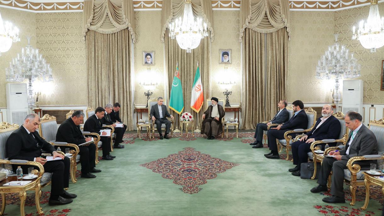 İran Türkmenistan Reisi Kurbankulu Berdi Muhamedov3.jpg