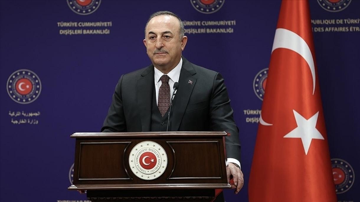 Türk Daşary işler ministri daşary ýurtly kärdeşleri bilen telefon arkaly gürrüňdeş boldy
