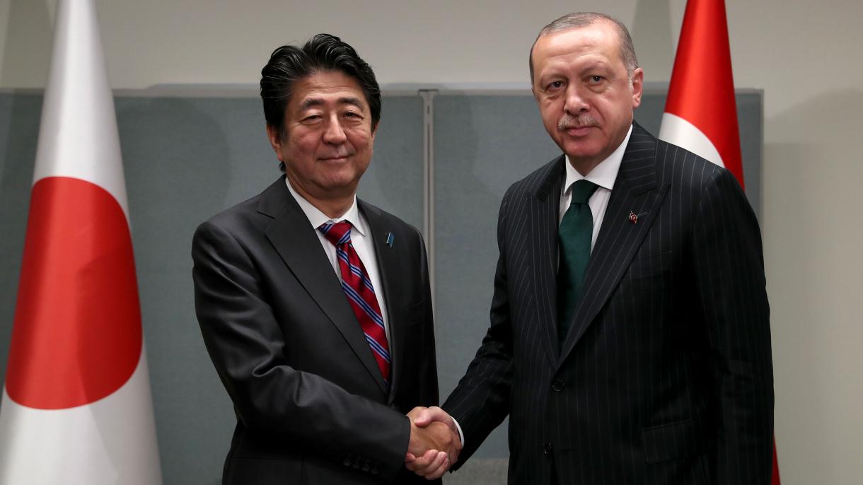 Abe da las gracias a Erdogan por la salvación del periodista japonés en Siria