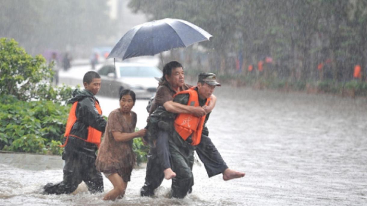 Furtuna, tornade si ploi abundente in China