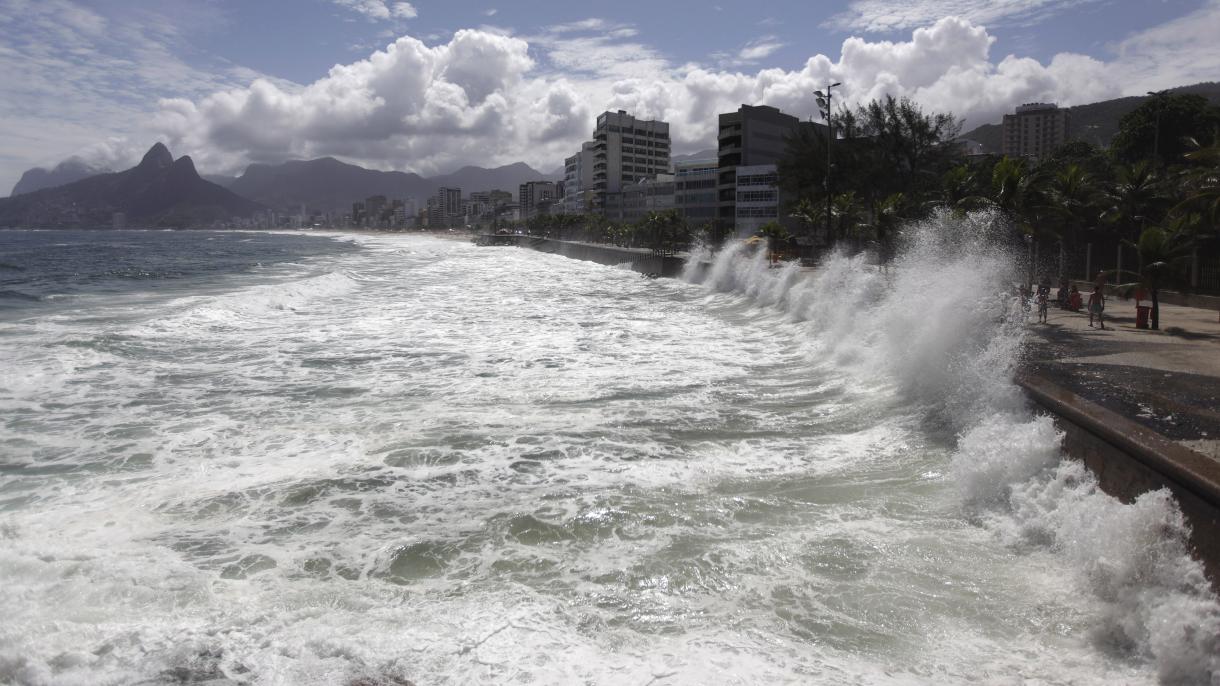 طوفان استوایی در برزیل برق 182 هزار خانه را قطع کرد
