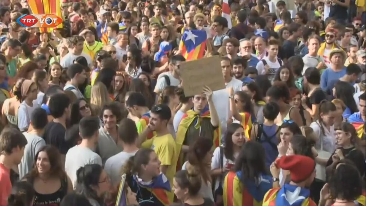 Kataloniýada protestler geçirilýär