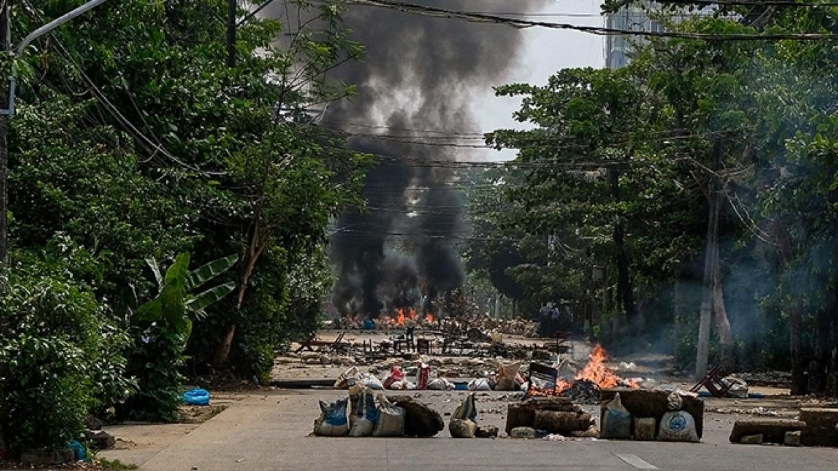Enfrentemanieto en Myanmar entre entre el grupo armado étnico antigolpista y el ejército de Myanmar