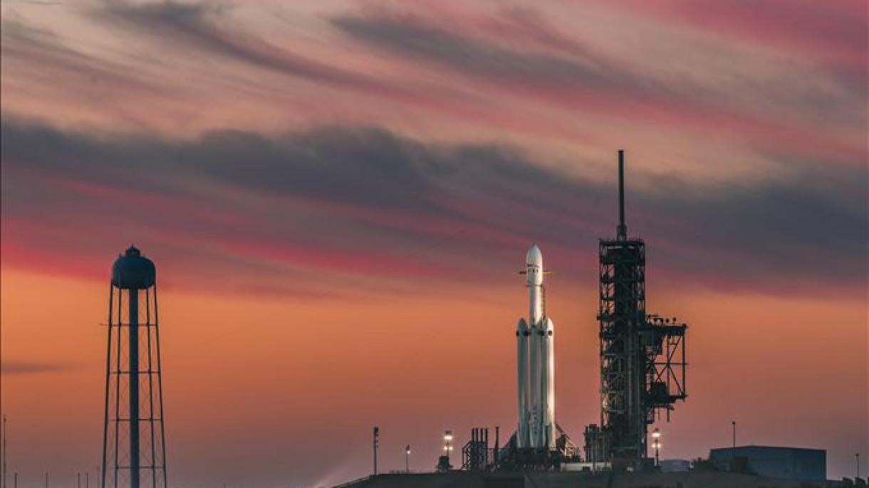 SpaceX lanza al espacio un nuevo grupo de 60 satélites del proyecto Starlink