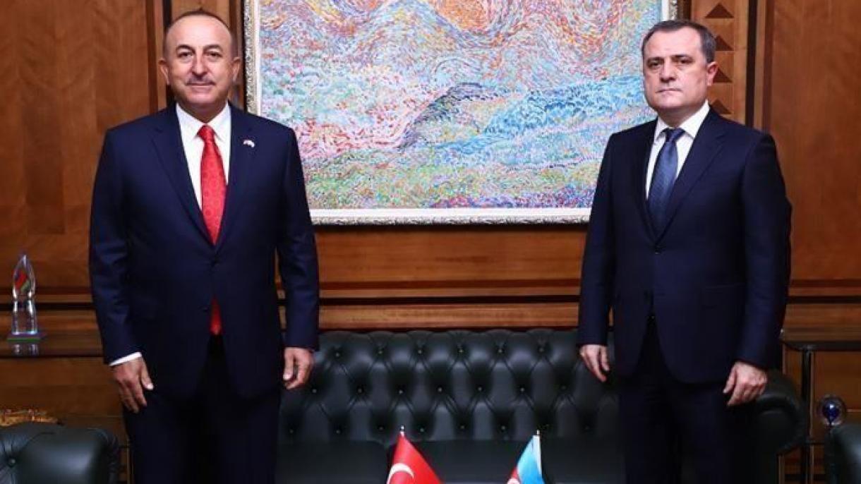 گفتگوی تلفنی وزرای خارجه ترکیه و آذربایجان