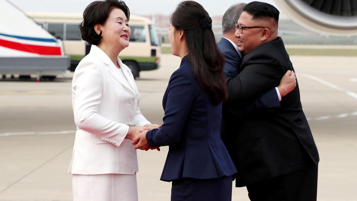 Moon Jae-in-Kim Jong-un1.jpg